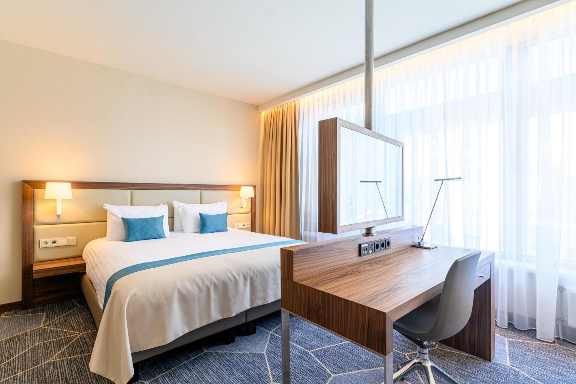 Crowne Plaza Maastricht, An Ihg 4*